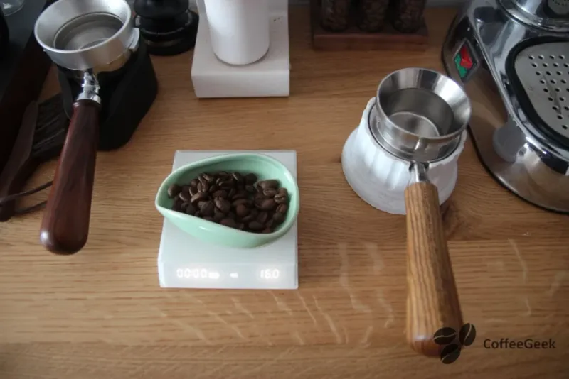 Waage zum Abwiegen des Kaffees
