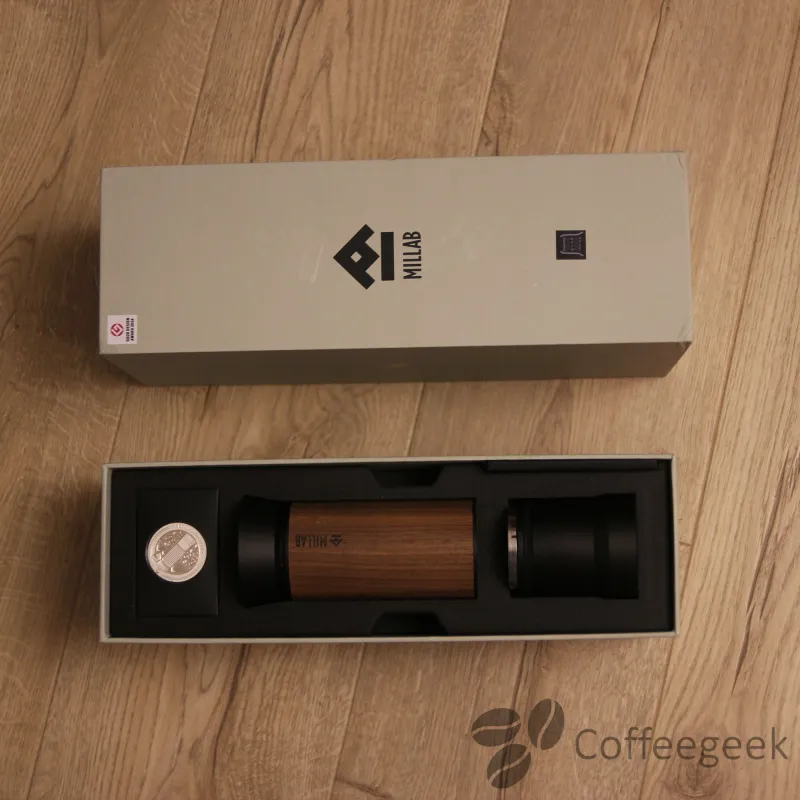 Molinillo Millab M01 en su caja