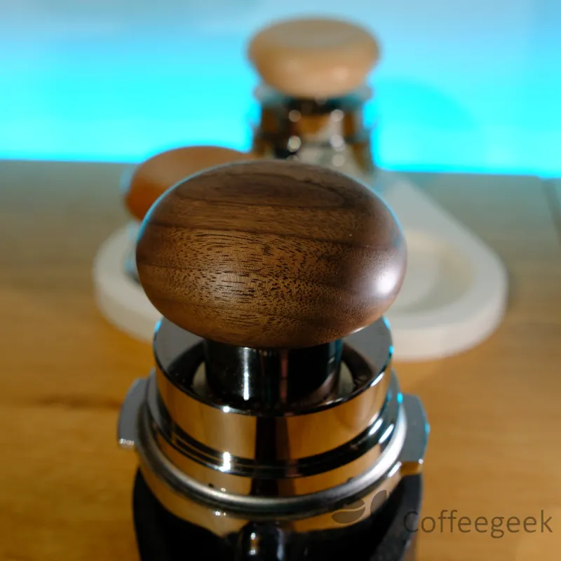 Tamper Timemore PUCKS visto desde arriba