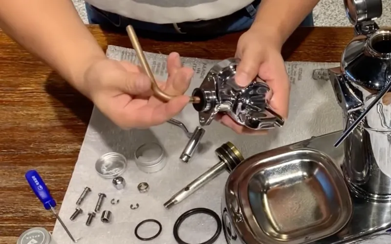 Attaching the tube