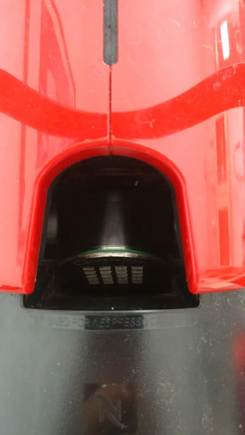 Closed capsule