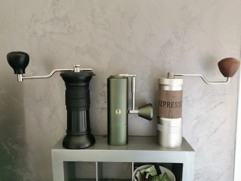 From left to right: Apollo, Chestnut X and 1Zpresso JE-Plus