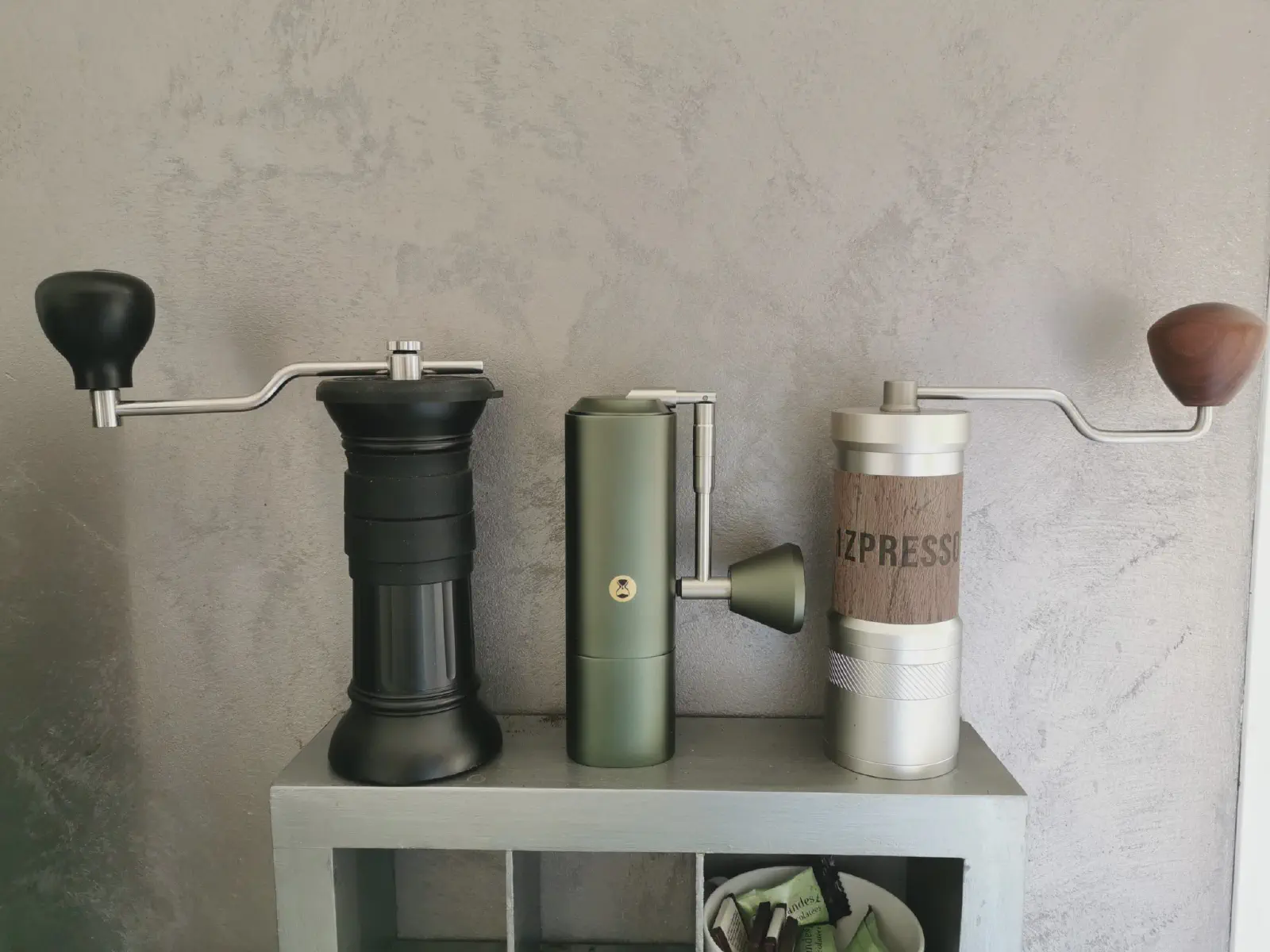 From left to right: Apollo, Chestnut X and 1Zpresso JE-Plus