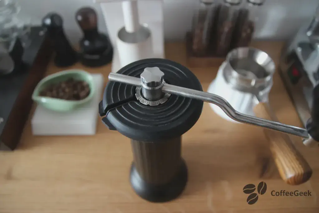 Cap and crank of the Apollo grinder