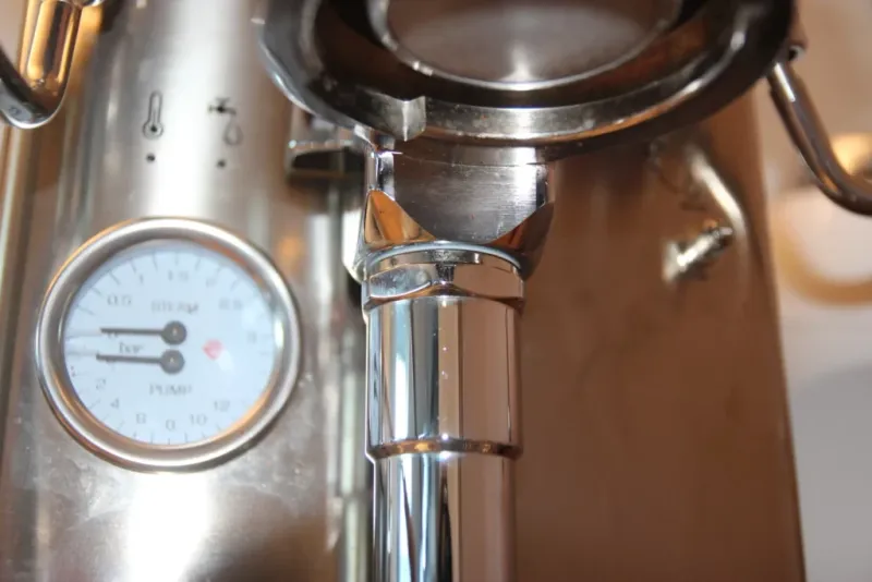 Lubricated chamber