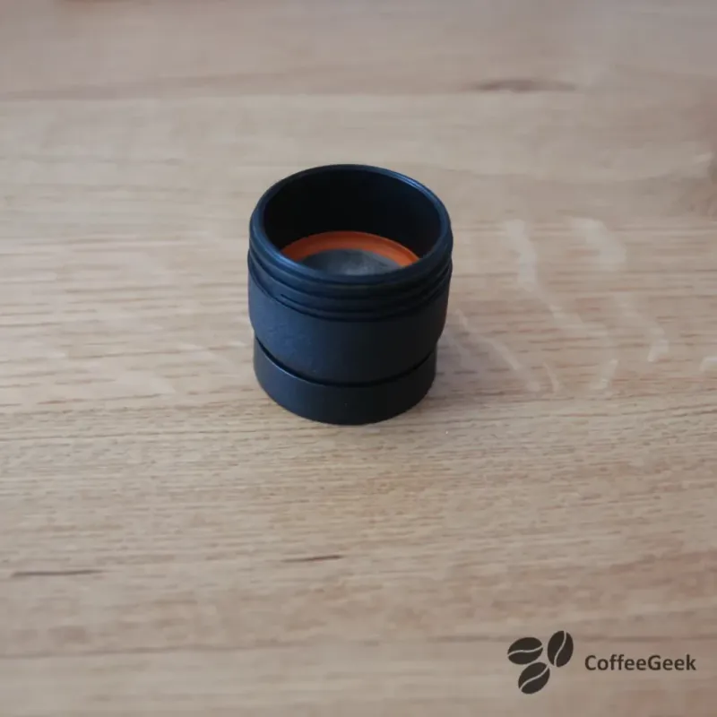 Base and portafilter of the Wacaco Minipresso GR2