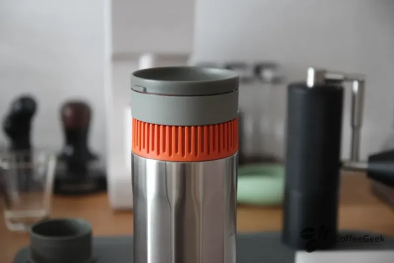 Inserting Pipamoka capsule