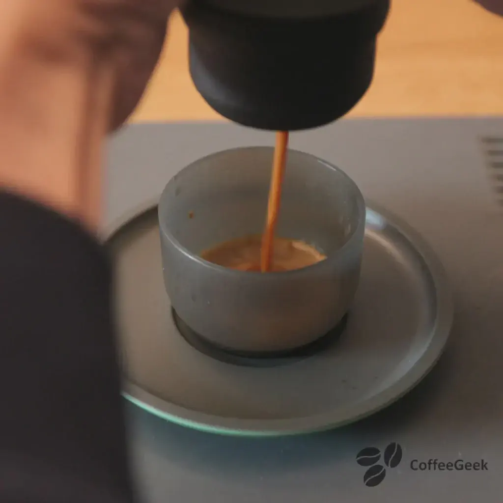 Coffee flowing in the GR2