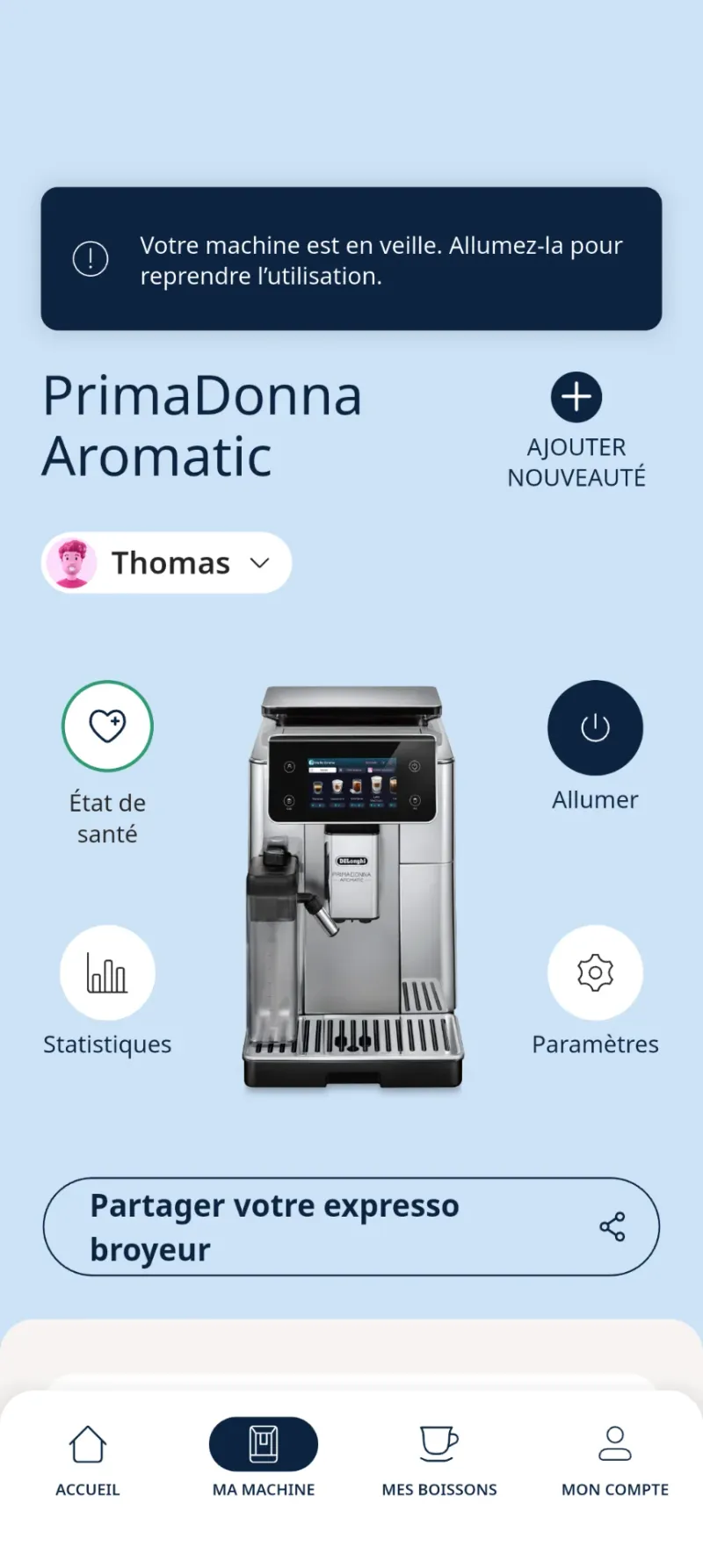 Schermata «La mia macchina» dell'app De'Longhi My Coffee Lounge, con stato di salute, statistiche, impostazioni e pulsante di accensione