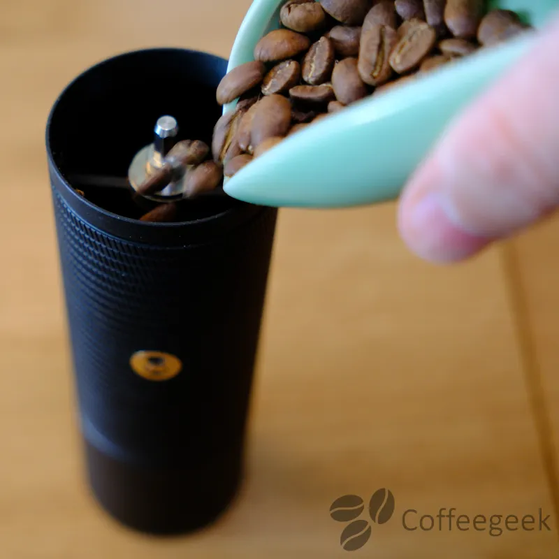 Grinding coffee for a V60 with the Timemore C5 ESP Pro