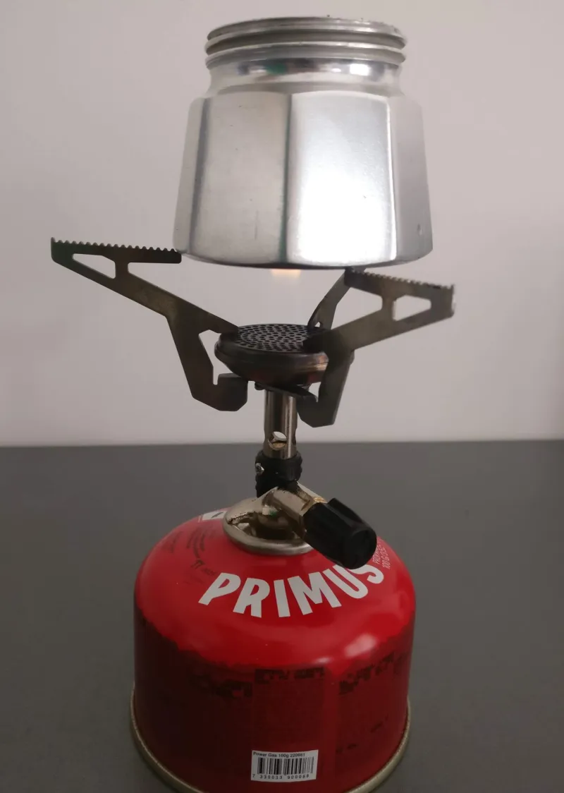 Assemblaggio caffettiera moka