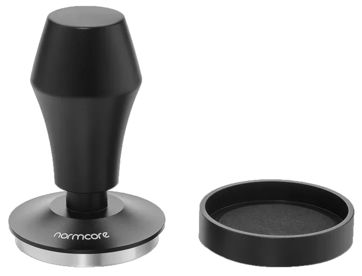 Tamper Normcore V4 con il suo cappuccio