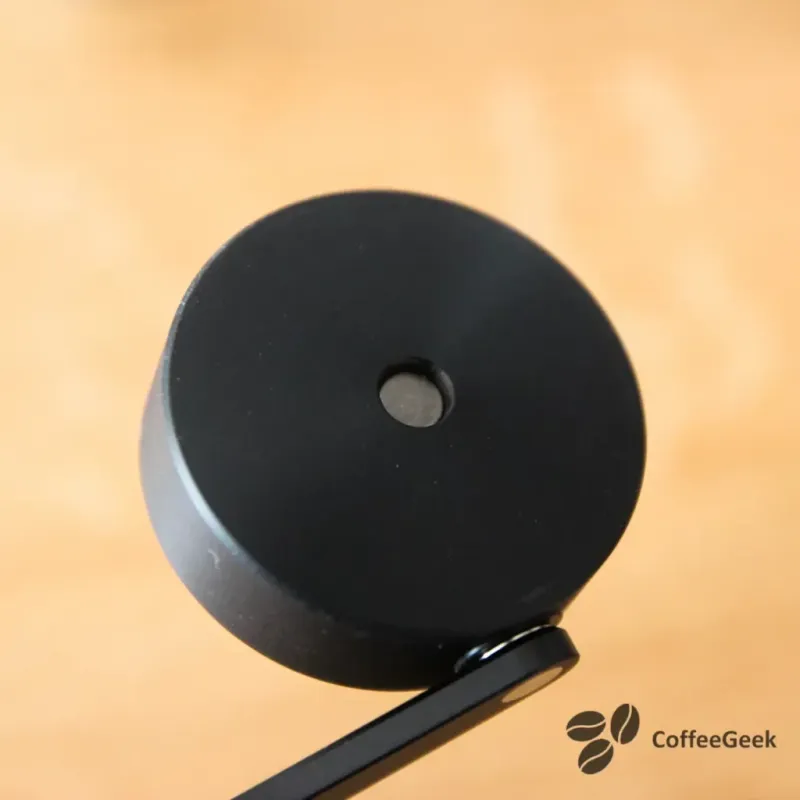 Magnete integrato nell'impugnatura