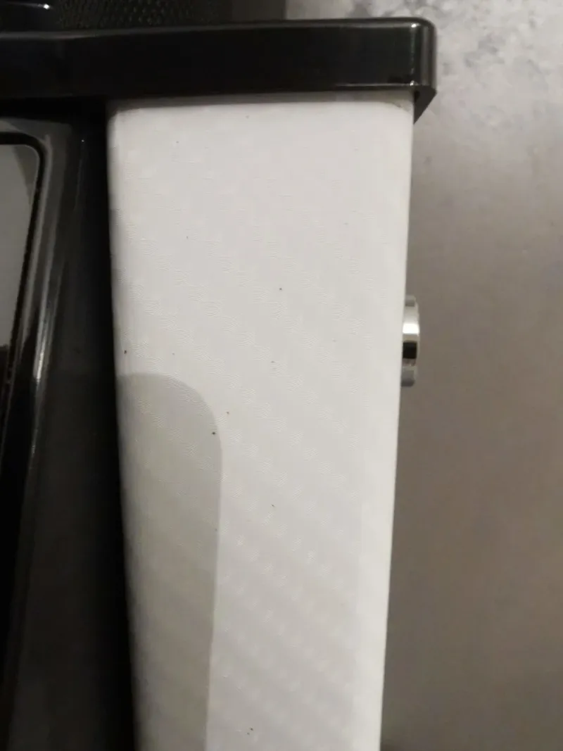 Verchroomd en wit design van de BZF64