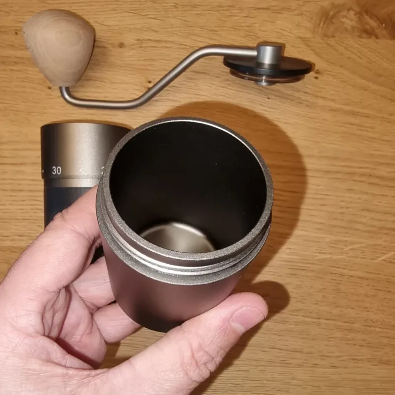 Kingrinder-behållare